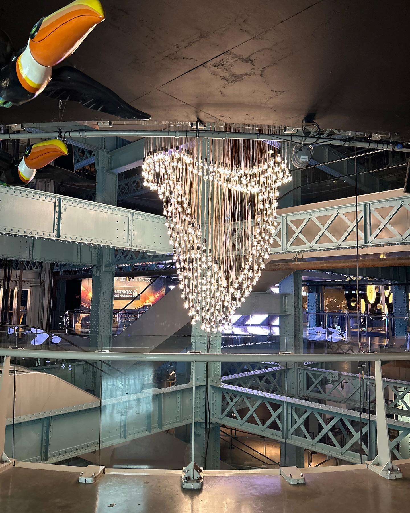 爱迪生灯泡氛围灯工程效果图